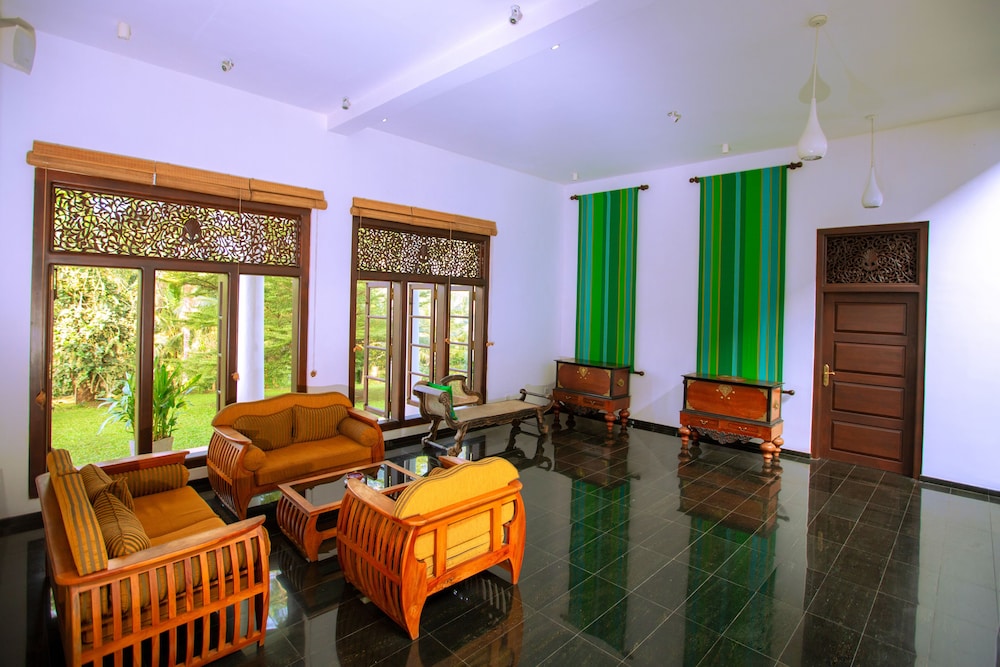 Niyagama House 30/50