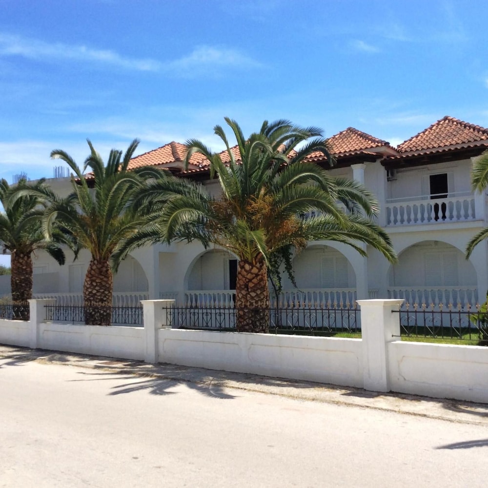 Hotel Mariana Laganas 25/34