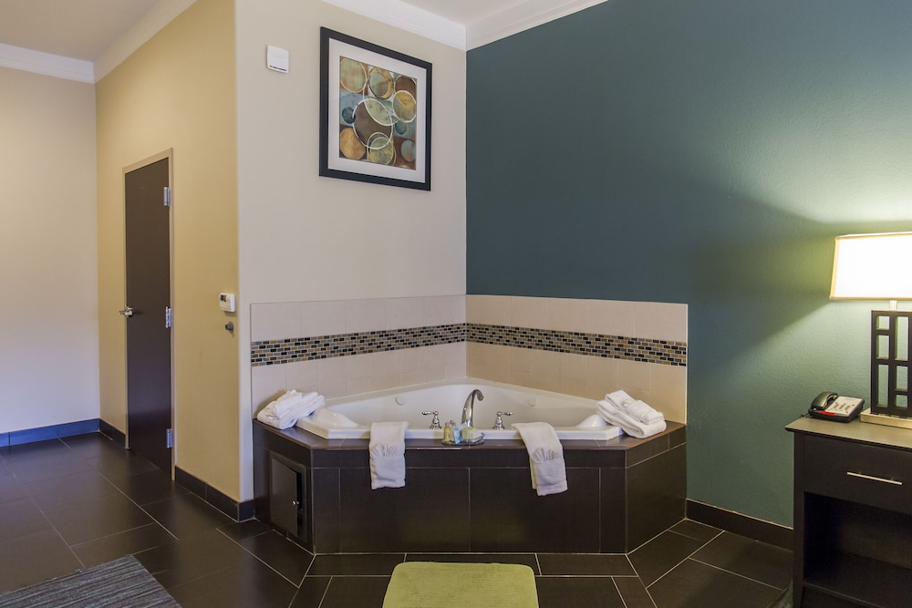 Red River Inn And Suites 22/44