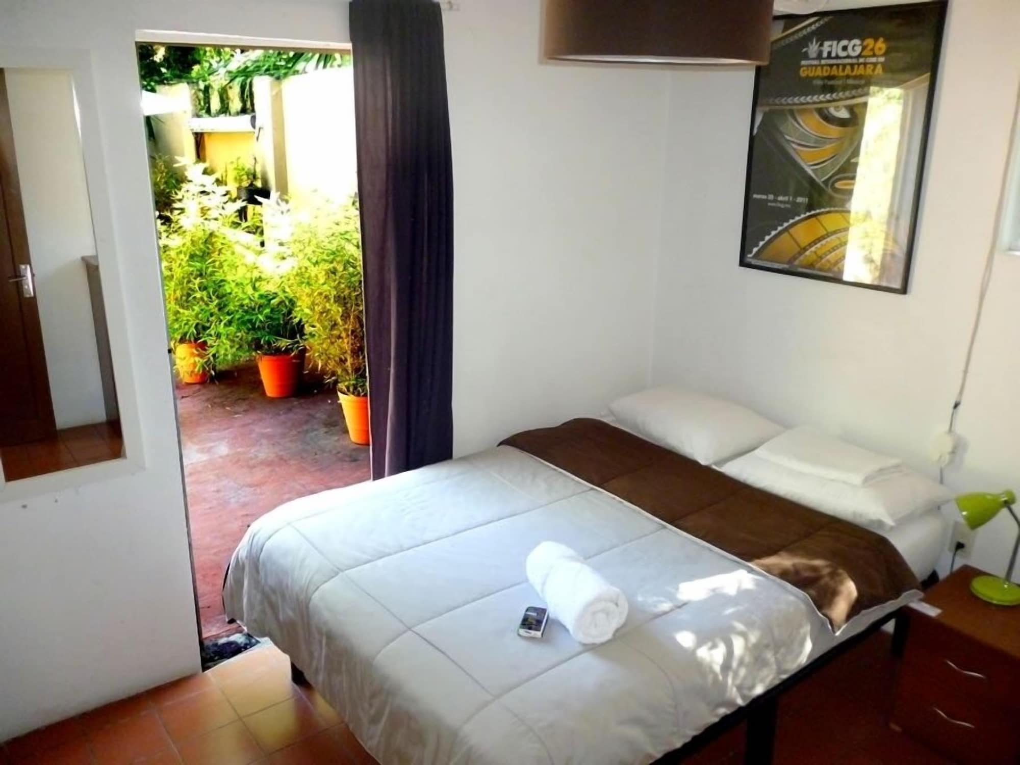 STANDARD, DOUBLE BED