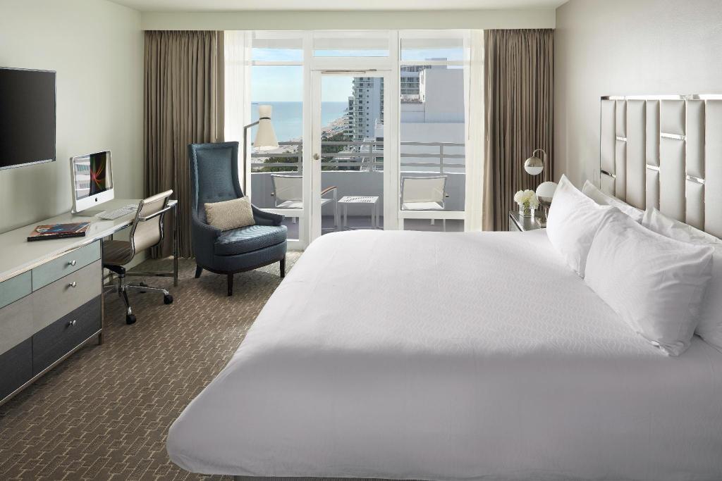 GRAND, SUITE, BALCONY