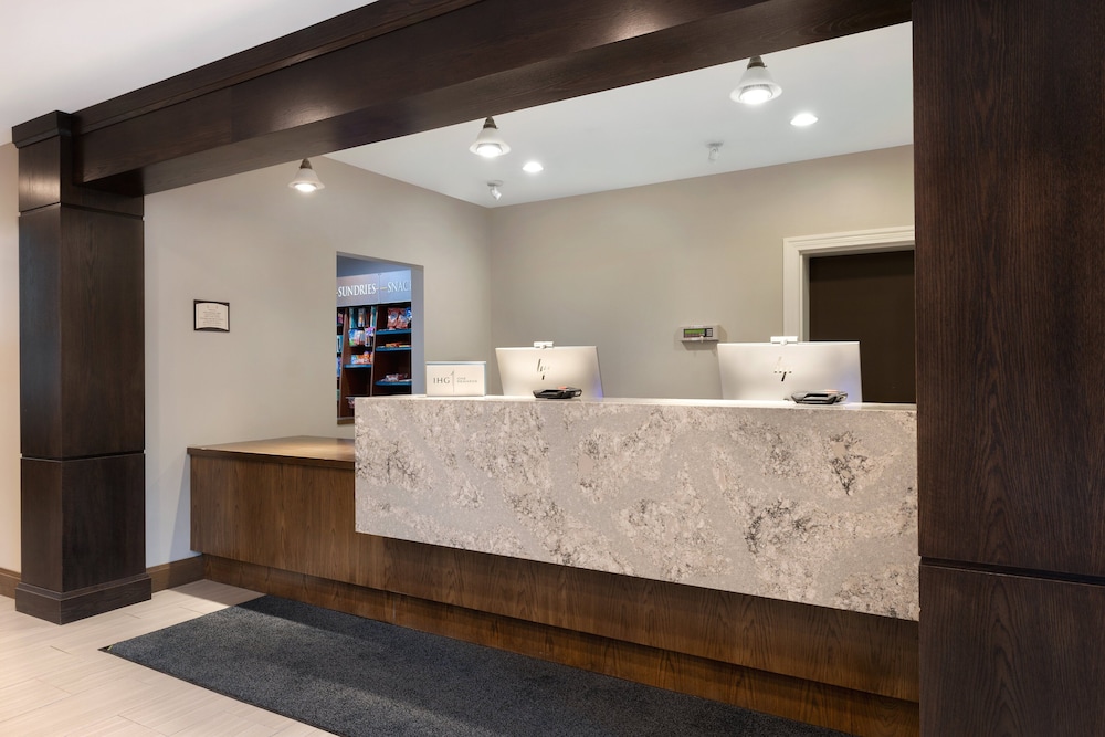 Staybridge Suites Tallahassee I-10 East 10/71