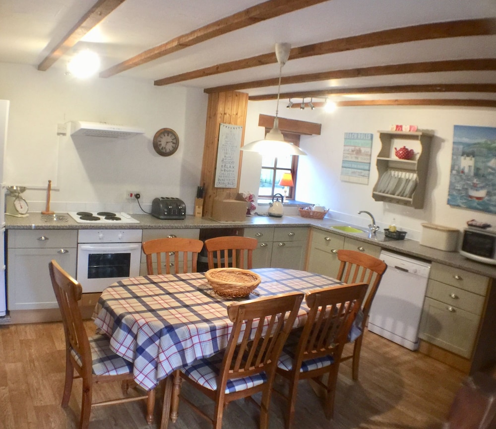 Polean Farm Cottages 31/50