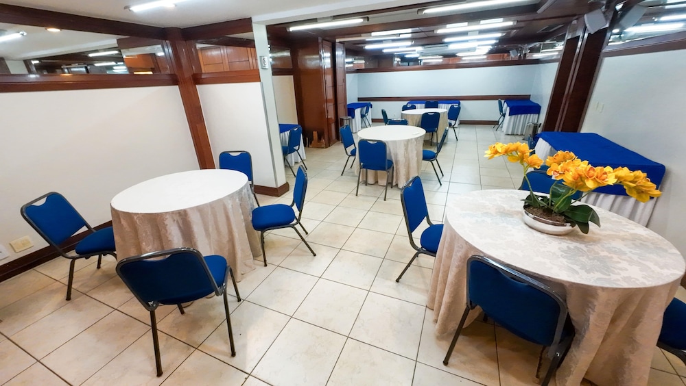 Hotel Golden Tulip Goiania Address 57/73