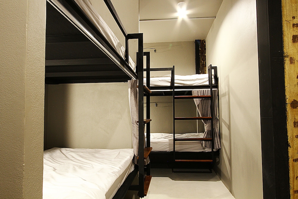 Here Hostel 15/66