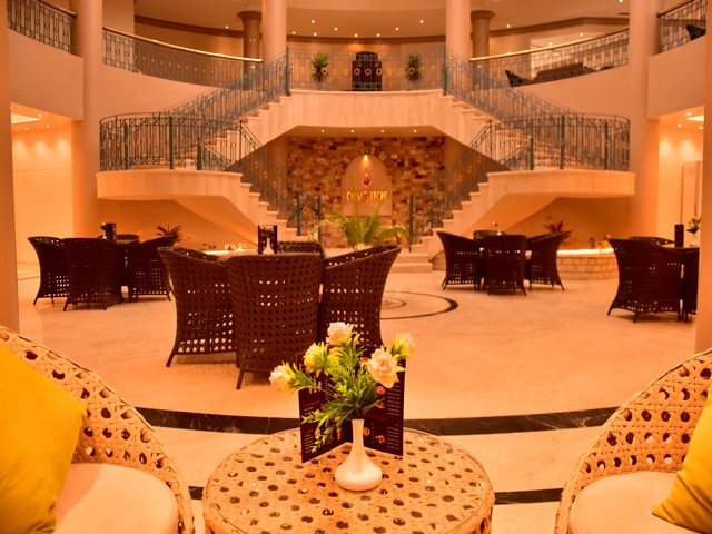 Dive Inn Resort 80/107