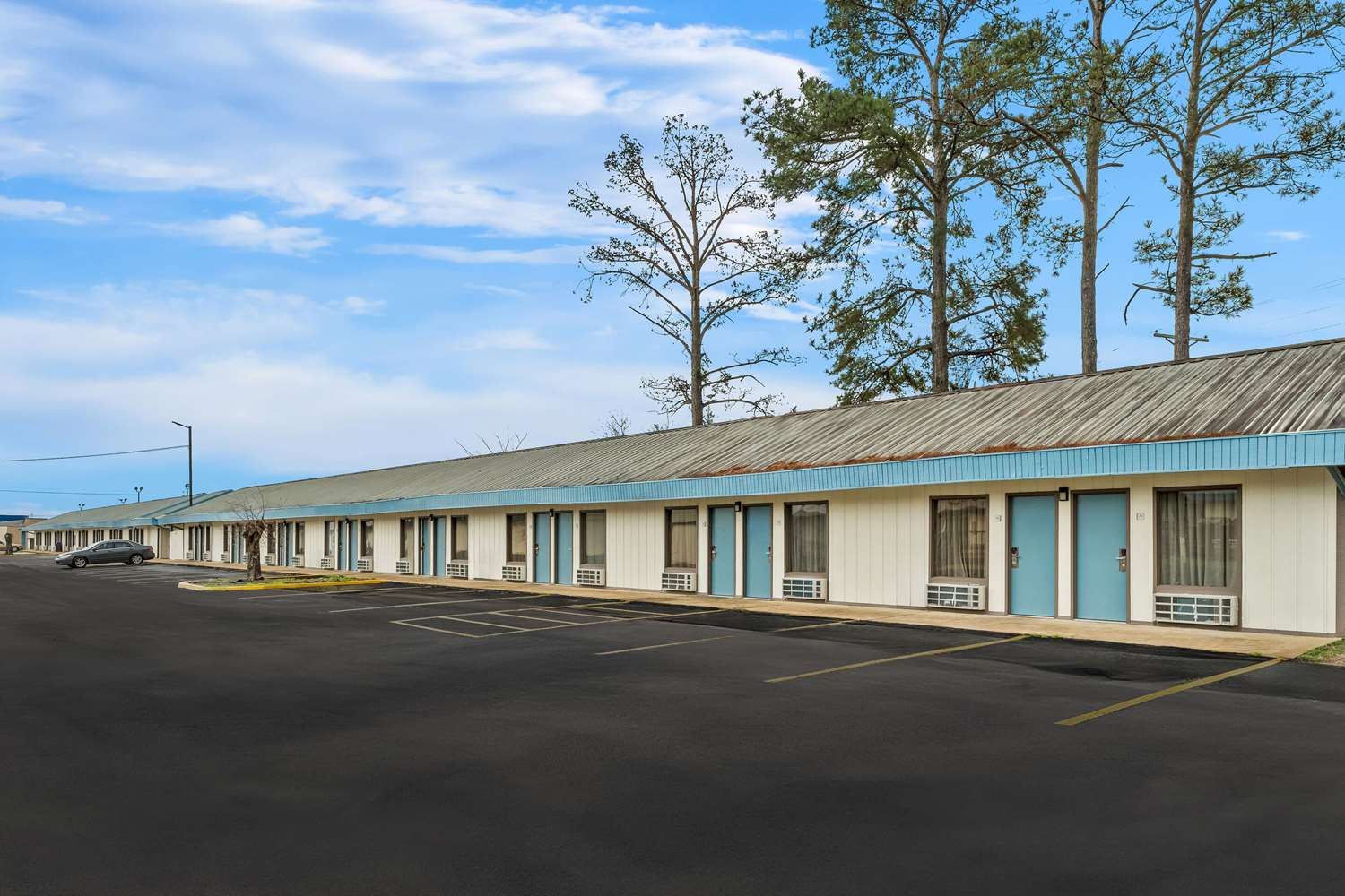 Rodeway Inn & Suites Brookhaven, MS 1/16
