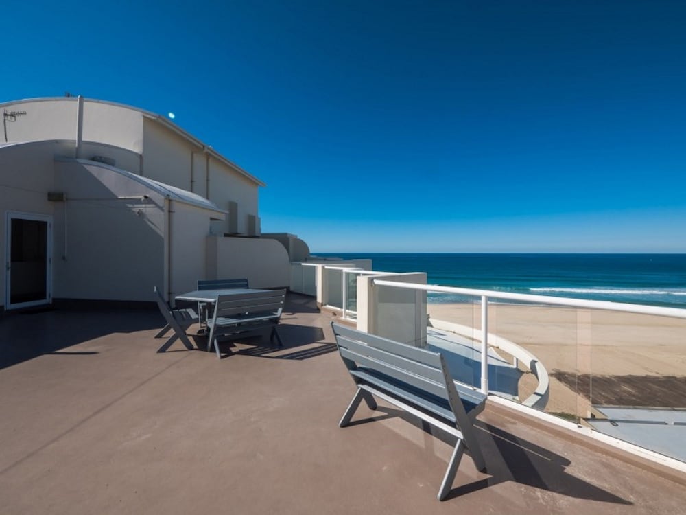 REGENCY ON THE BEACH 55/66