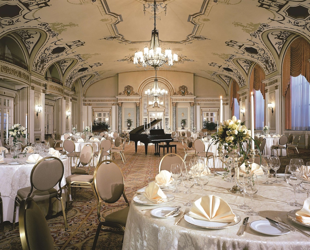 Fairmont Chateau Laurier 30/49