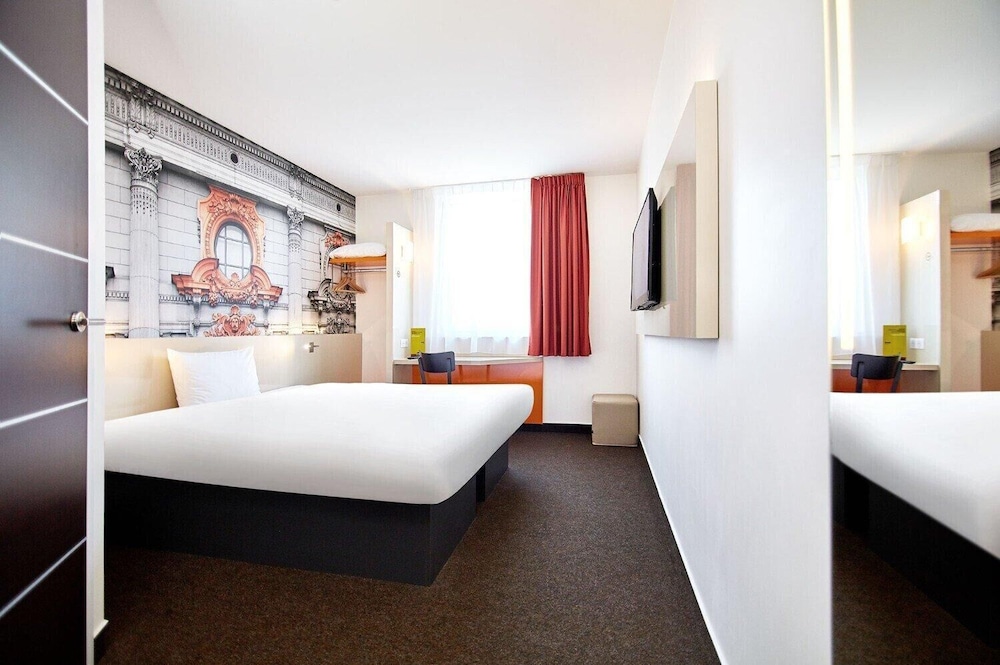 غرفة قياسية بسرير مزدوج، B&b Hotel Lodz Centrum 4/10