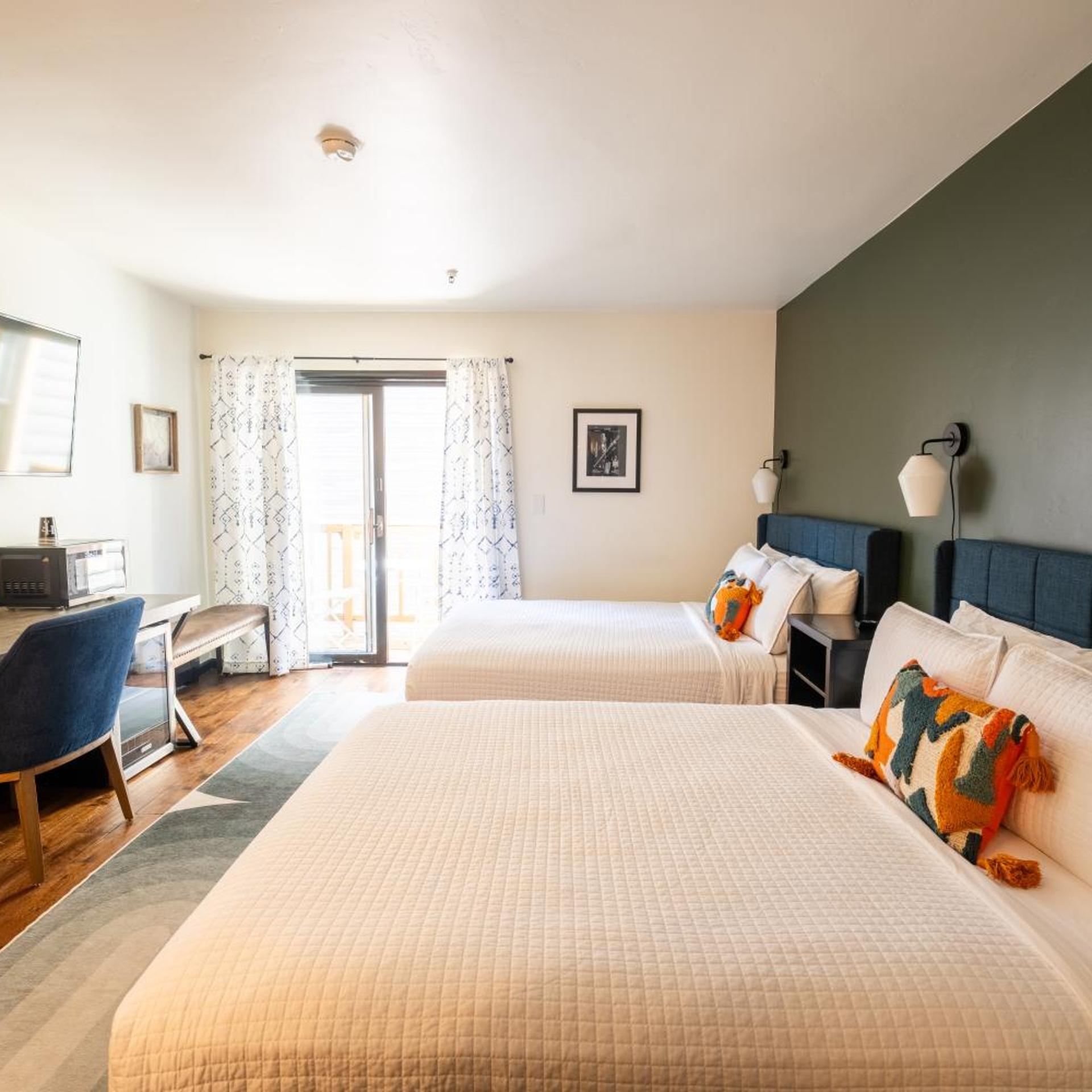 HOTEL FRISCO COLORADO 32/50