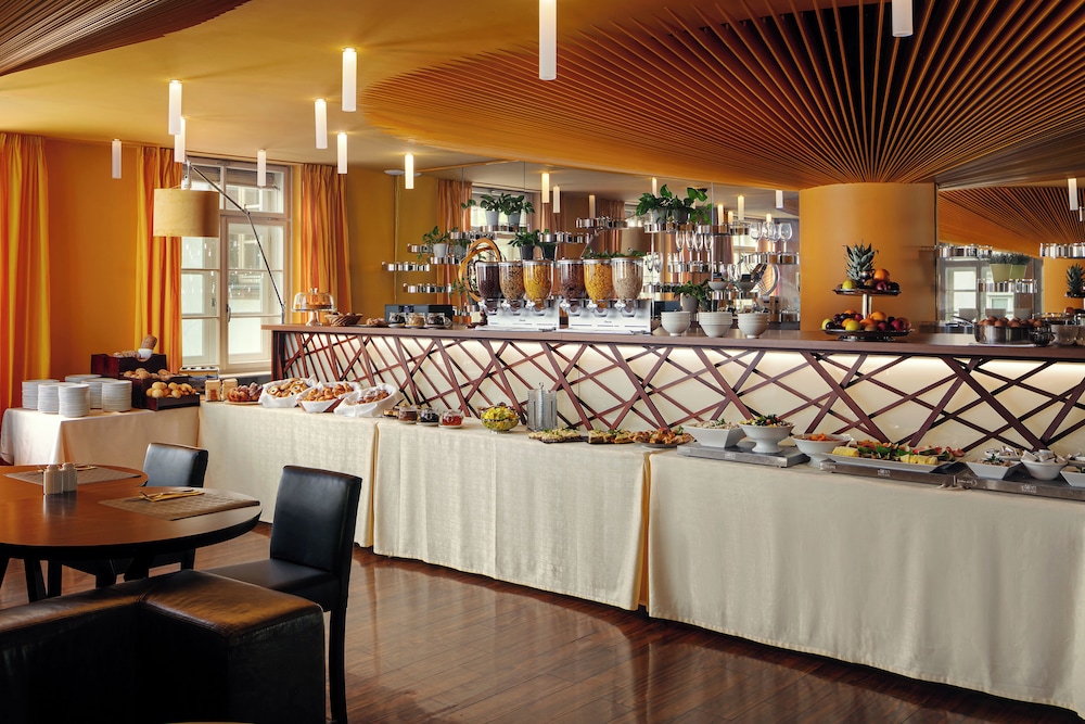 Perla Hotel 40/53