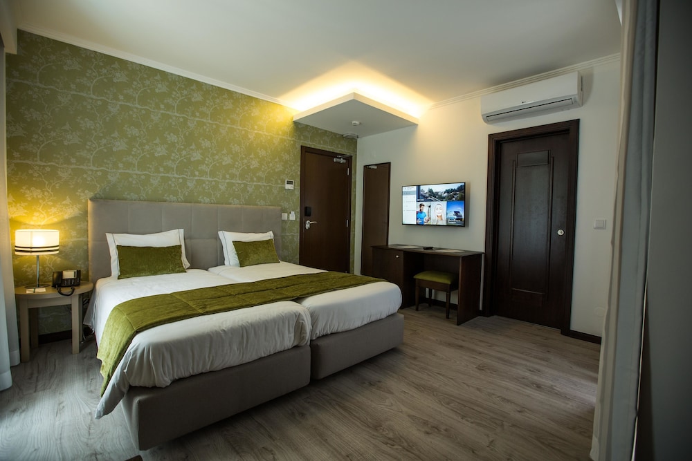 Santa Cruz Village Hotel 21/69