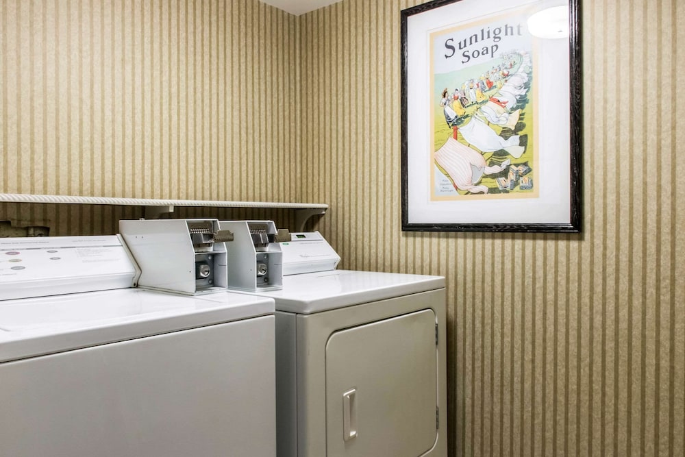 Comfort Inn Lancaster County North-PA Tpke 17/19