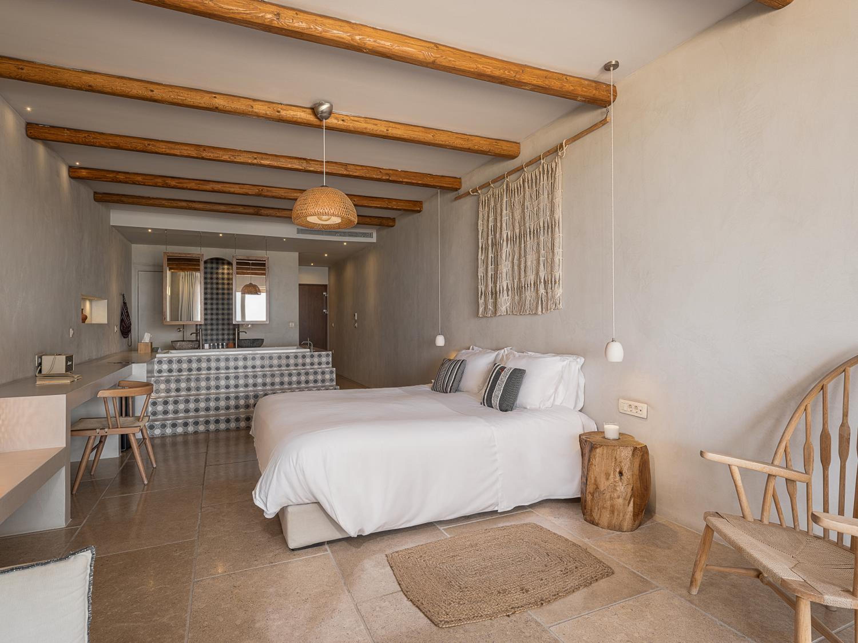 Suite, King Bed, Sea View