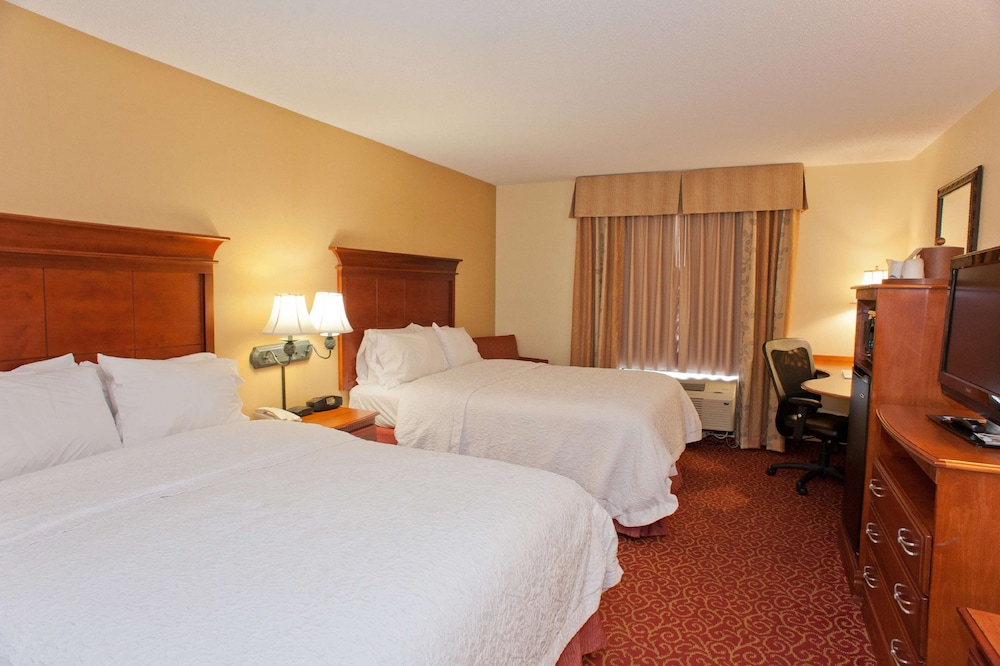 Hampton Inn & Suites McComb 11/49