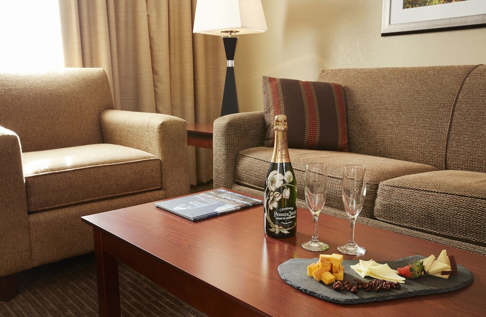 DoubleTree Suites by Hilton Cincinnati - Blue Ash 28/38