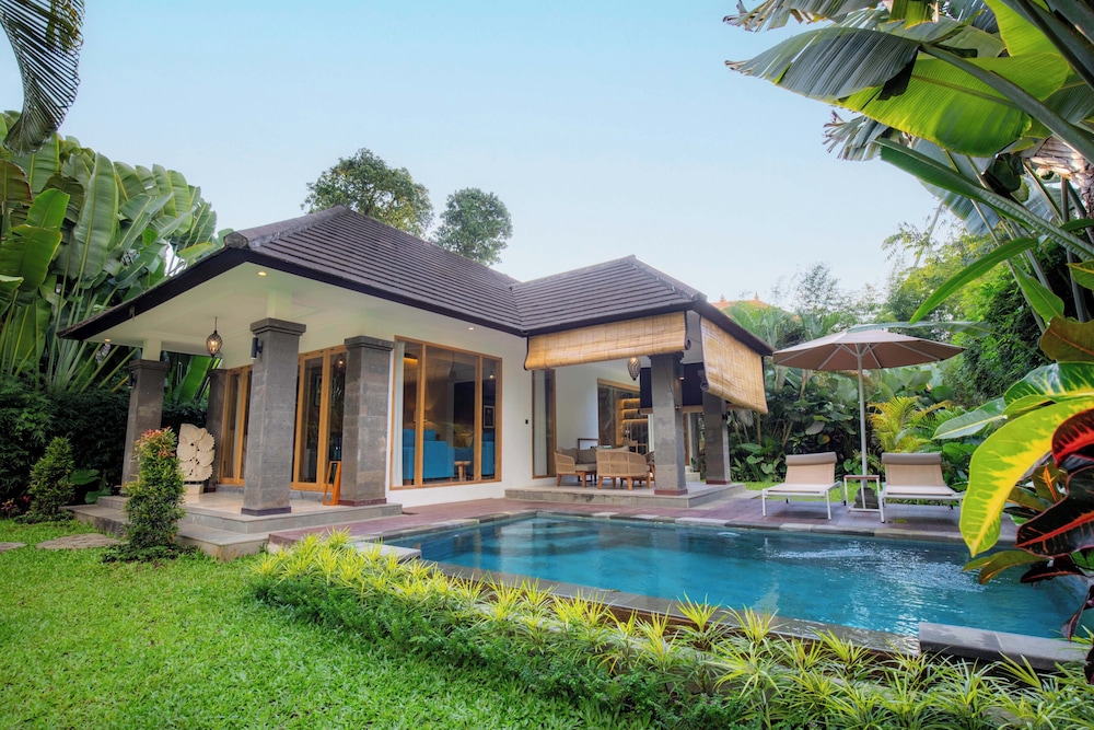 Suara Air Luxury Villa Ubud 4/50