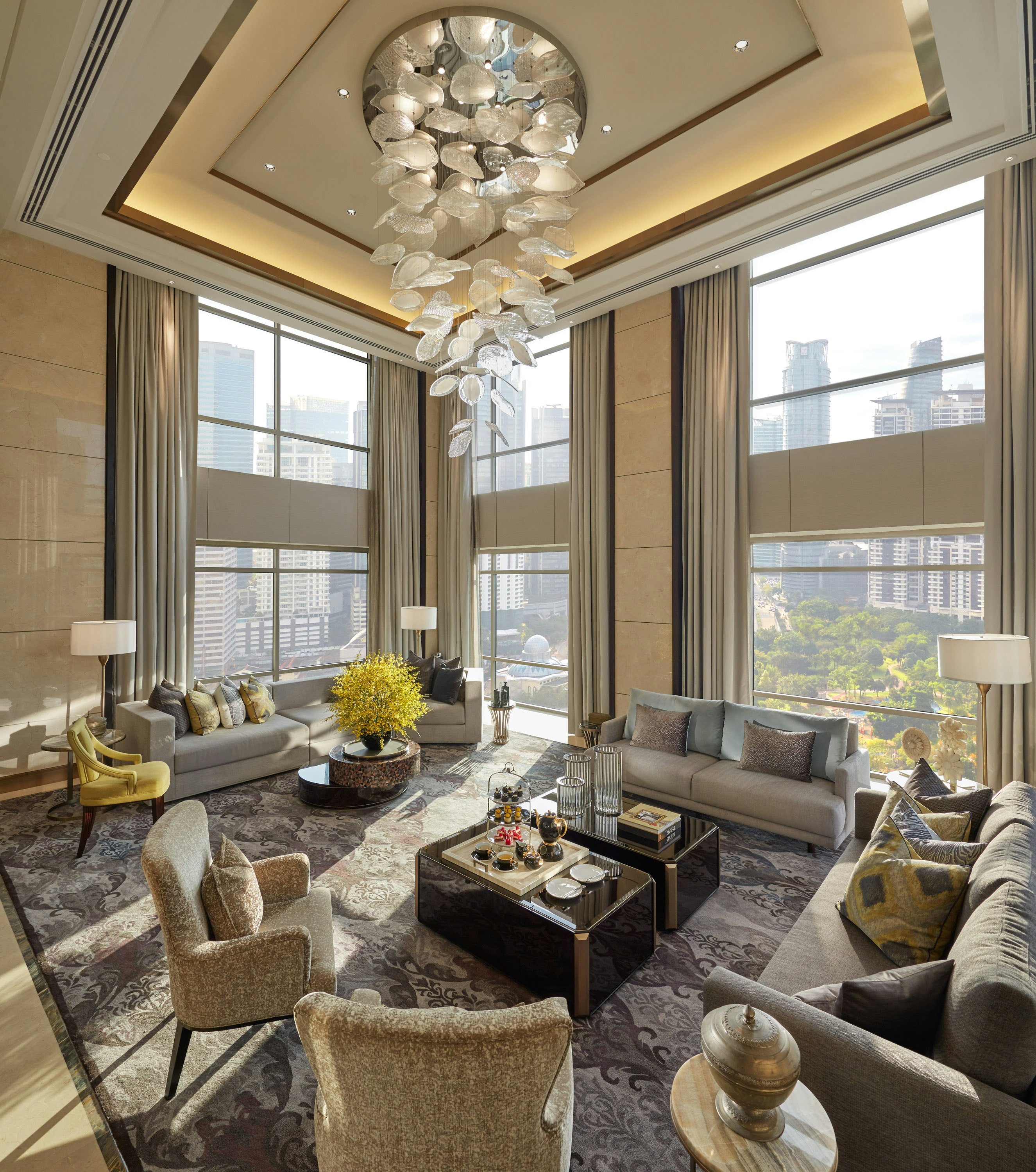 Mandarin Oriental Kuala Lumpur 39/83