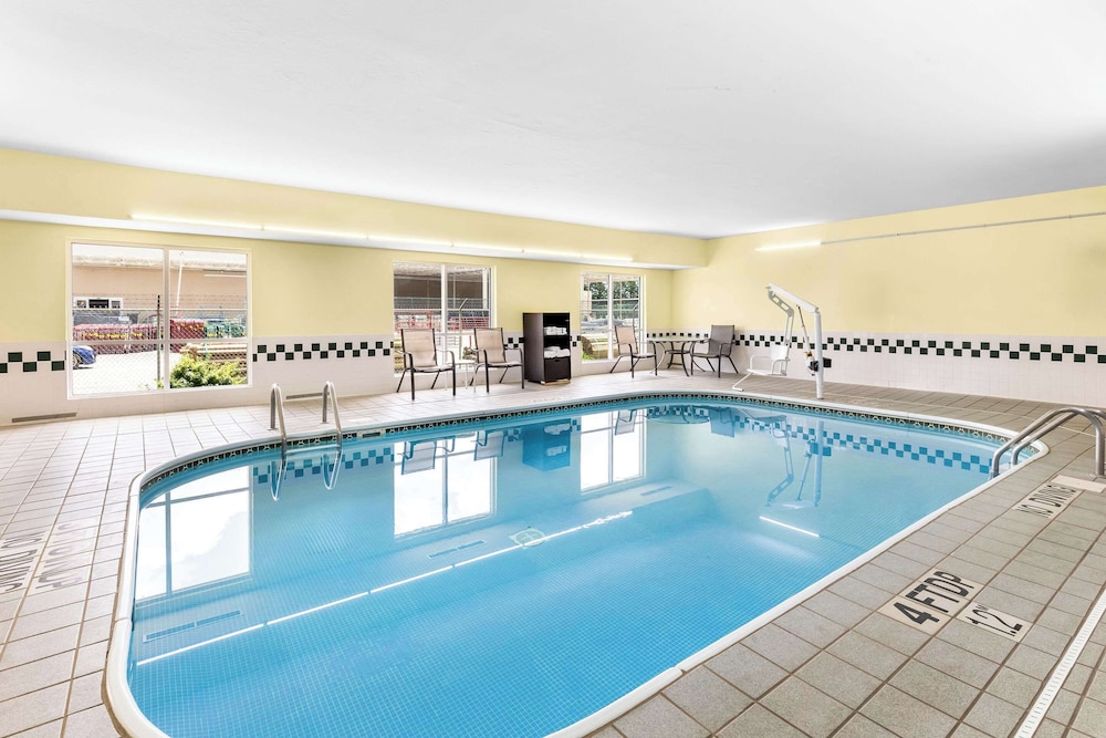 Comfort Inn Marion 31/60