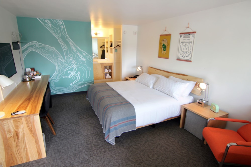 Flat, King Bed, Exterior Entrance