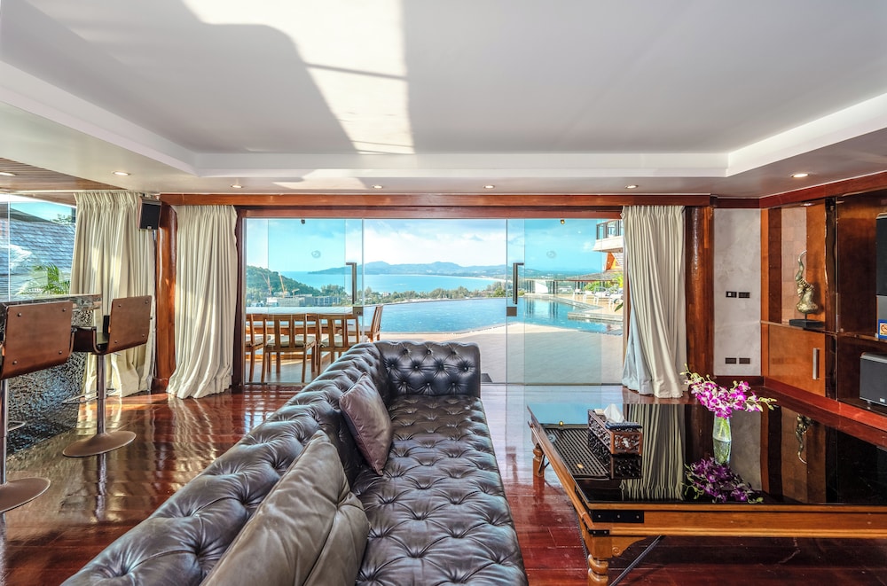 Koi Signature Villa 50/67