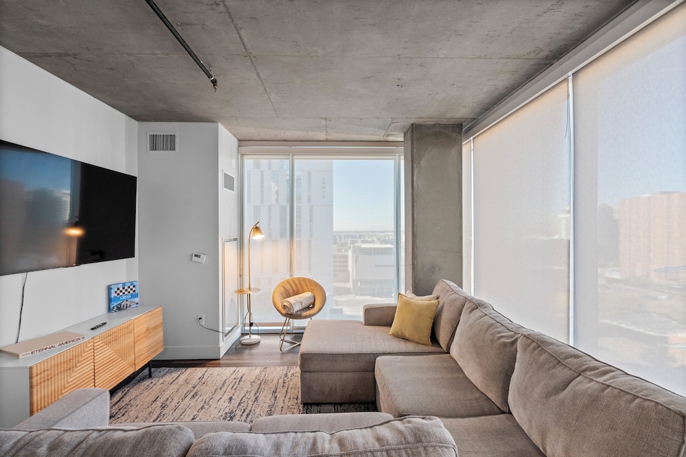 Premium Stay 2mins to PHX Convention Ctr 10/27