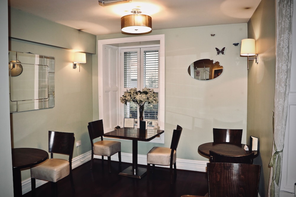 7 Cross Street Boutique Townhouse 24/31