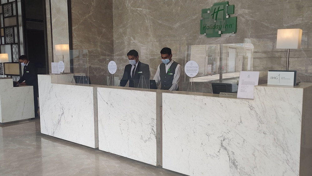 Holiday Inn Gurugram Sector 90 9/77