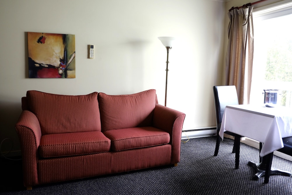 Auberge La Camarine 31/50