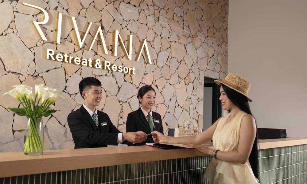 Rivana Retreat 8/46