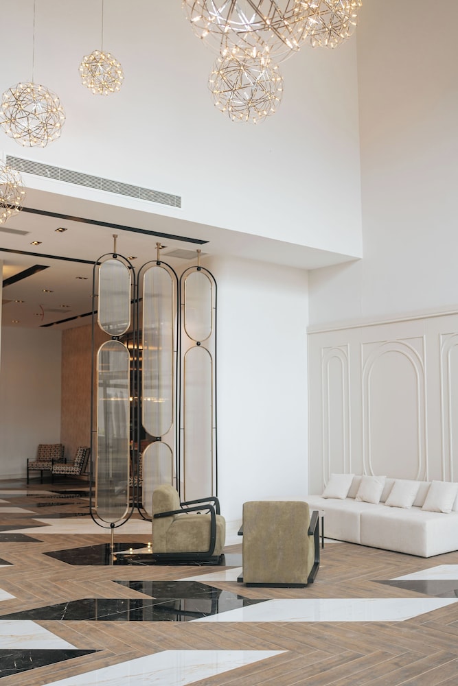 Empula Hotel & Residences 39/50