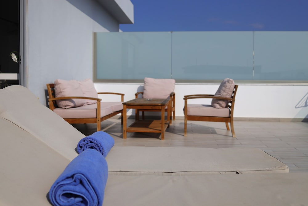 Elite Hotel 23/50