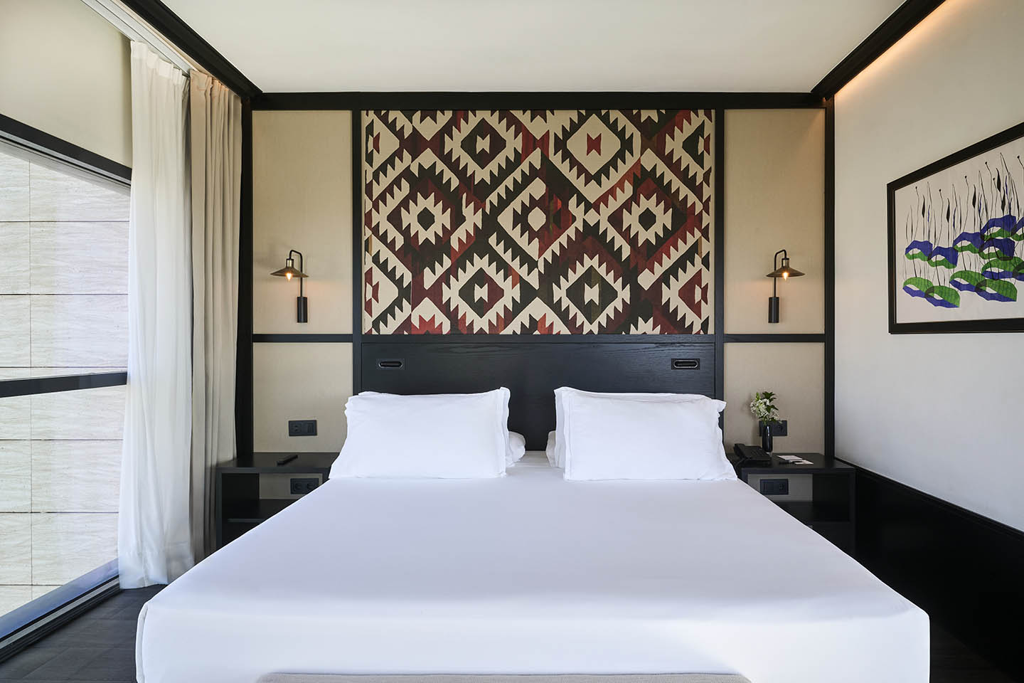 Junior Suite, Privilege