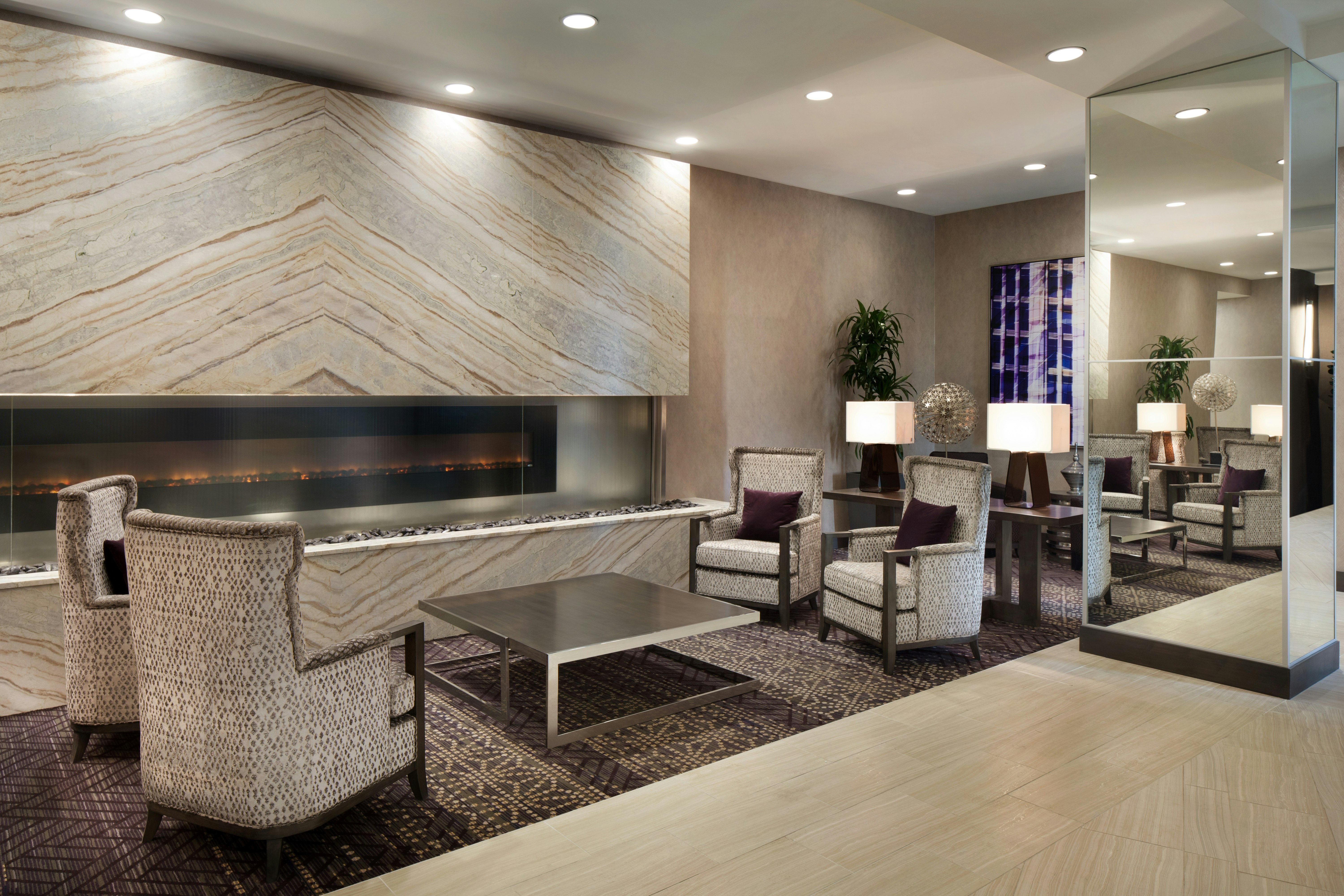 Embassy Suites By Hilton Charlotte Uptown 39/67
