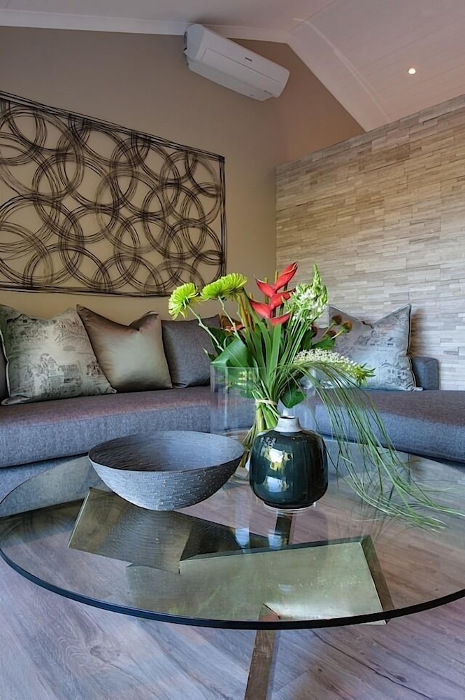 Jordan Wines Luxury Suites 36/61