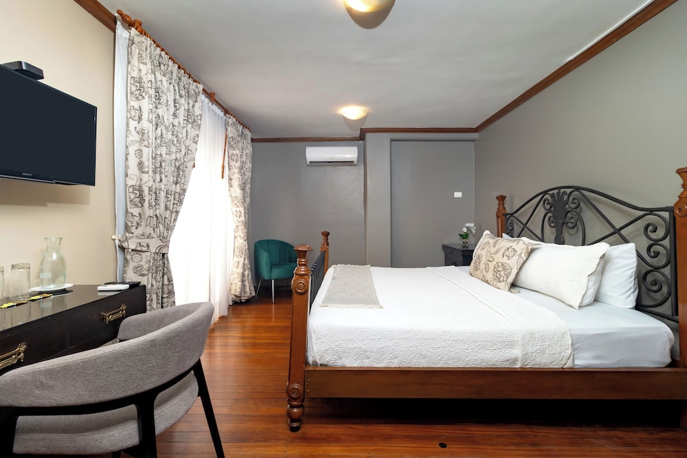 جناح استوديو فاخر بسرير كوين، Orilla del Rio 3/8