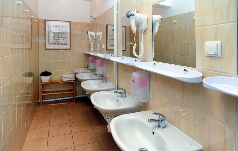 WARSAW HOSTEL CENTRUM 71/73
