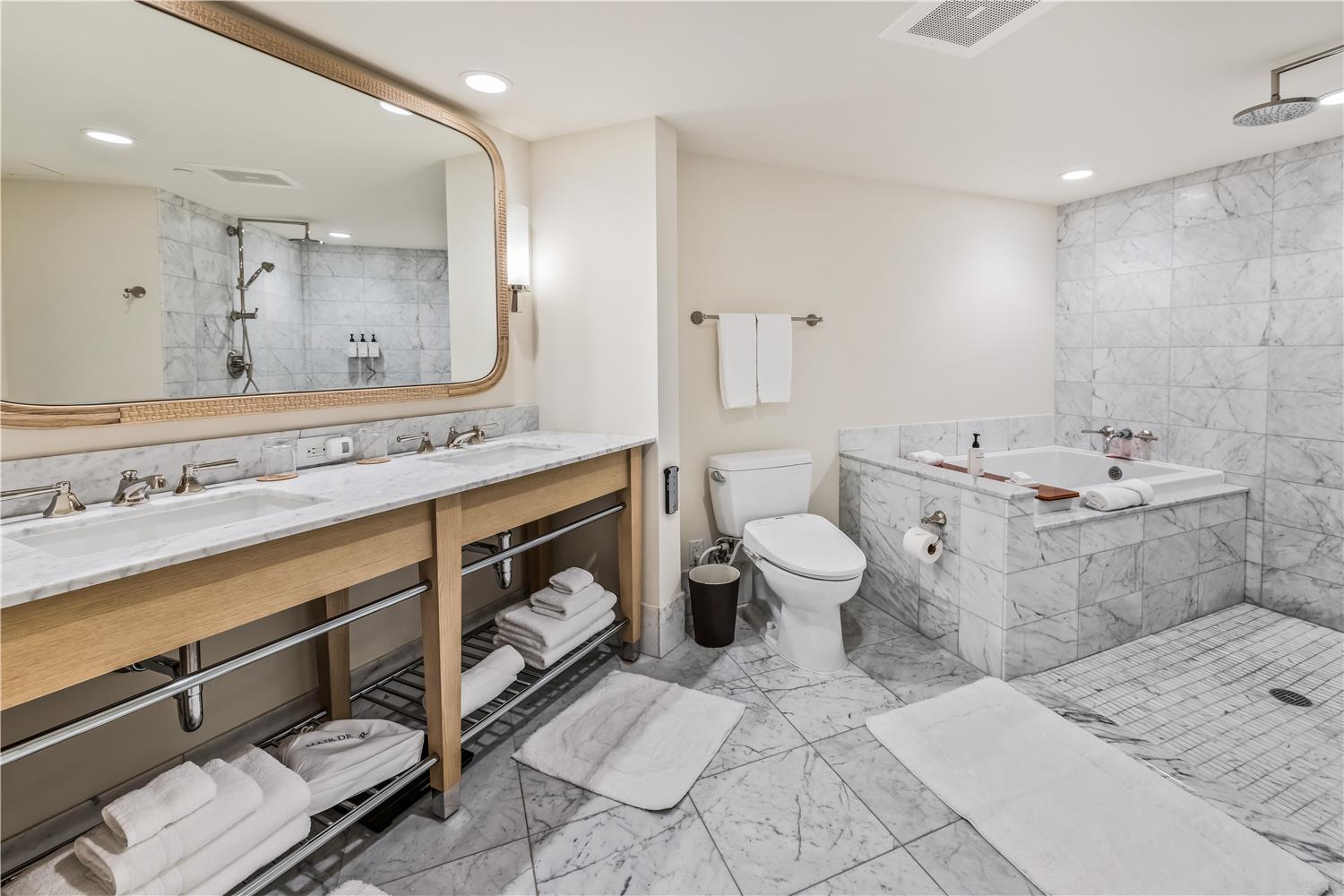 Ka Lai Waikiki Beach, LXR Hotels & Resorts 120/123