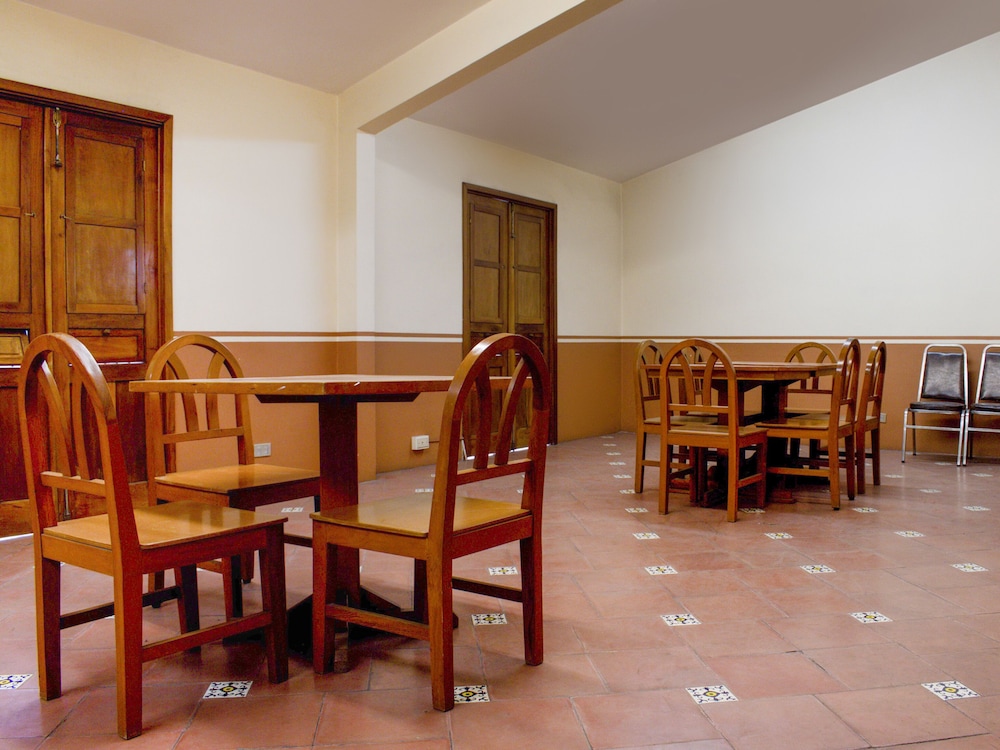 OYO Hotel Museo Xalapa 27/39
