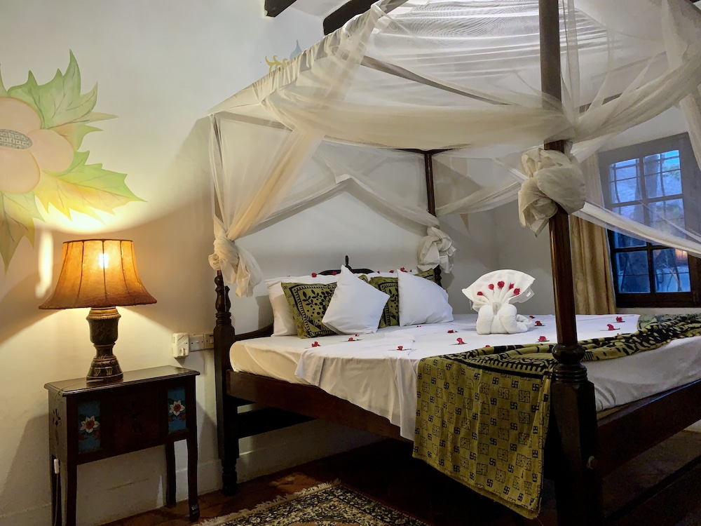 Kenyan House Boutique Hotel 6/36