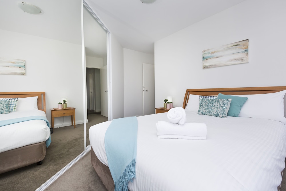 Sevan Apartments Forster 24/74