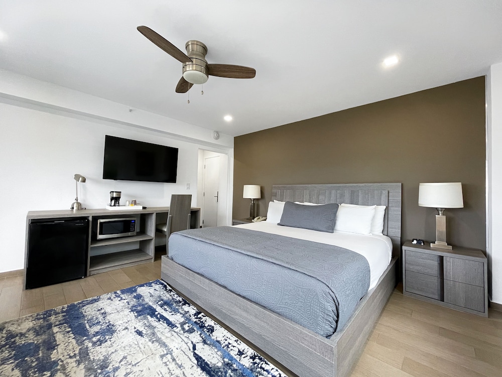 Sheldon Hotel 30/64