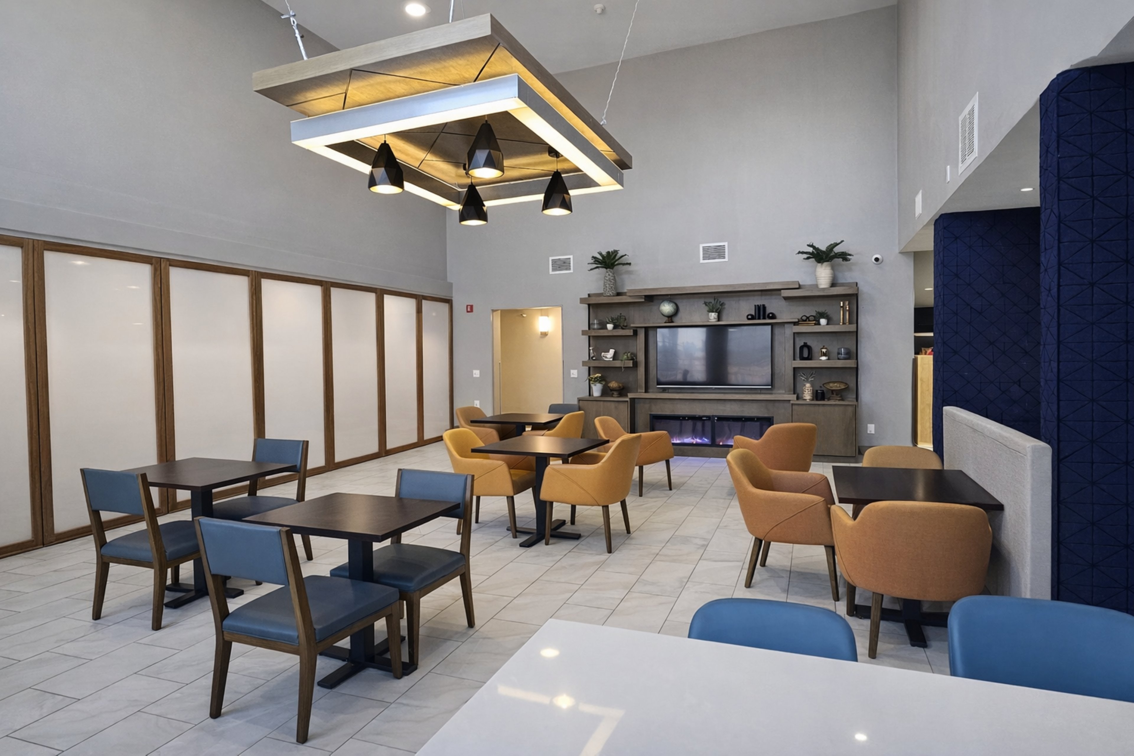 Holiday Inn Express & Suites Pierre-Fort Pierre 39/50