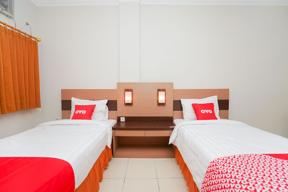 Oyo 2075 Graha Marina 29/54