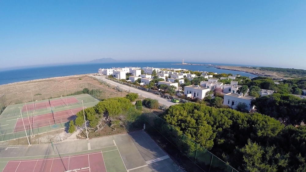 VILLAGGIO APPRODO DI ULISSE 9/33