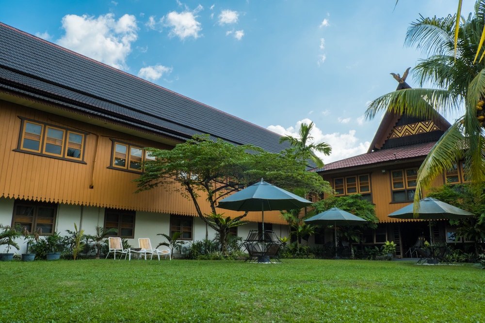 ARSELA HOTEL PANGKALAN BUN 1/42