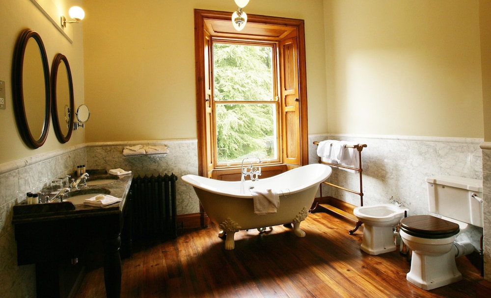 Mount Falcon Estate 38/60