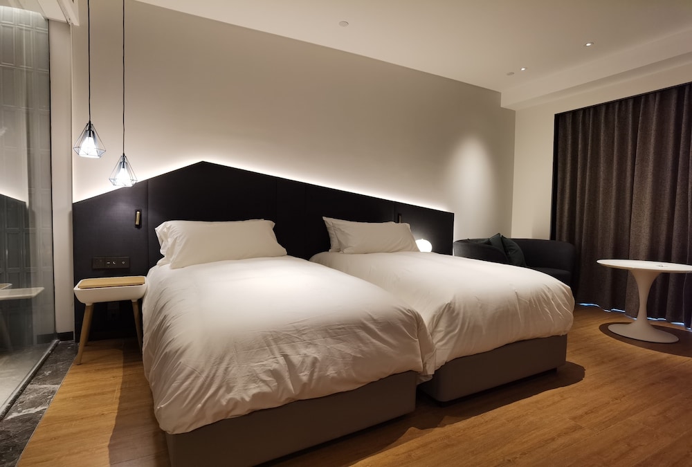 Artyzen Habitat Qiantan Shanghai 22/60