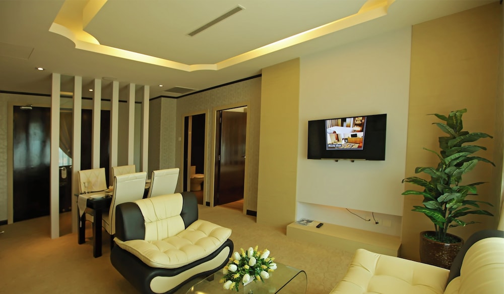 Casuarina At Meru 51/66